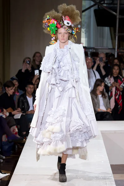 Look 8